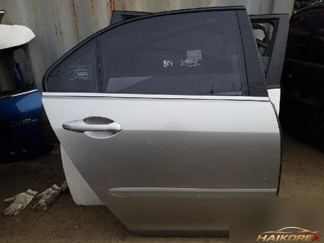 Honda Legend 2010 — дверь задняя правая