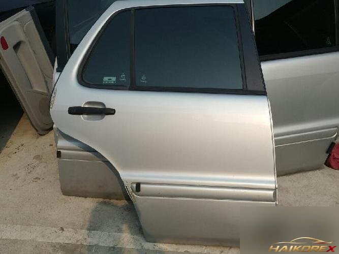 Mercedes-Benz M-Class 2005 — дверь задняя правая