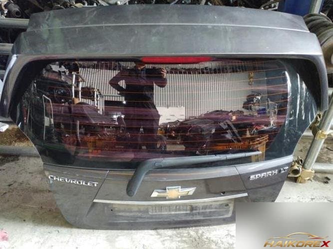 Chevrolet Spark 2012 — крышка багажника