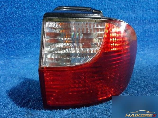 Hyundai Starex 2005 — фара задняя правая внешняя