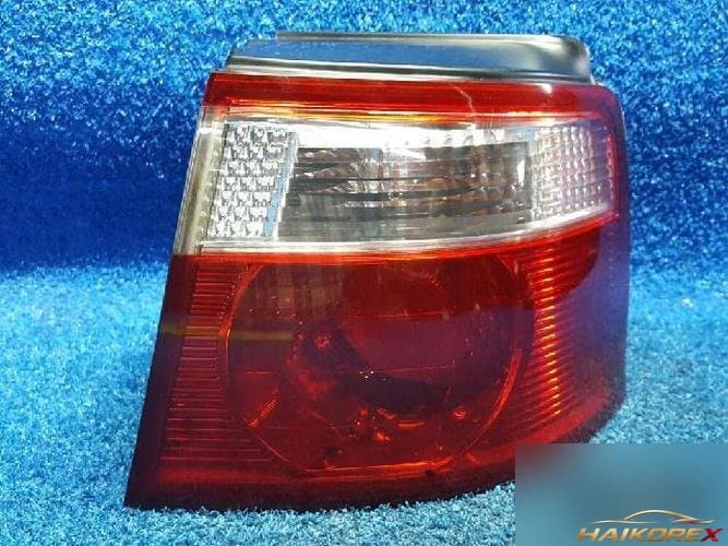Kia Carens 2005 — задний фонарь правый