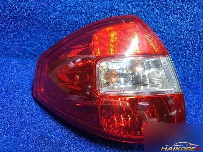 Renault QM5 2011 — задний фонарь левый наружный