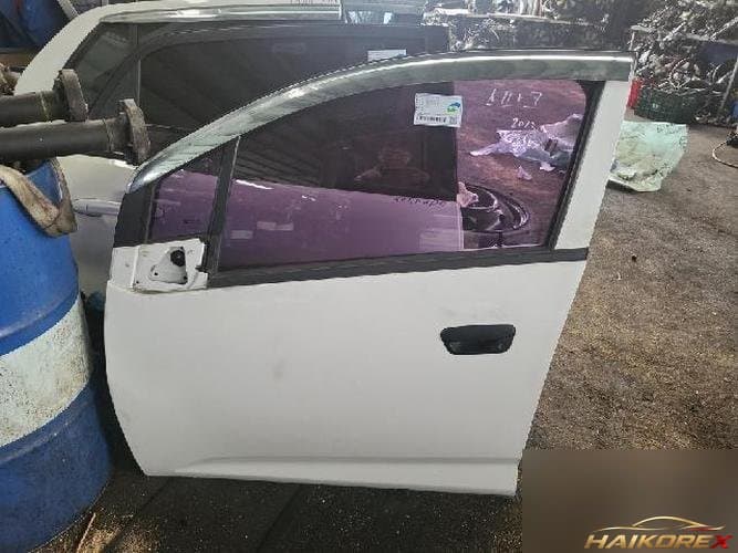Chevrolet Spark 2013 — передняя левая дверь