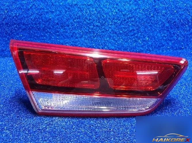 Kia K5 2016 — задний фонарь левый внутренний 92403D4