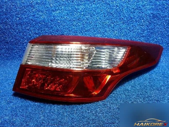 Renault SM5 2011 — задний фонарь правый (наружный)