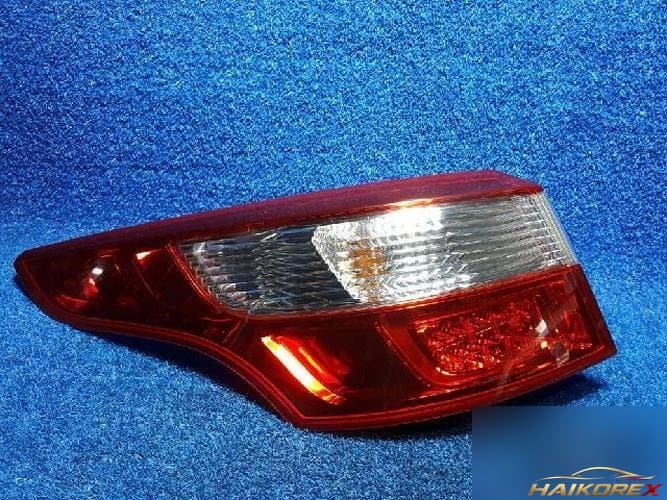 Renault SM5 2011 — задний фонарь левый наружный