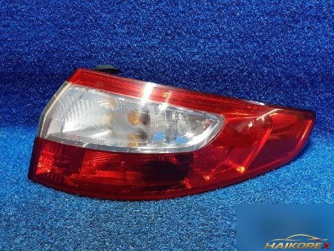Renault SM3 2012 — фара задняя правая наружная 3
