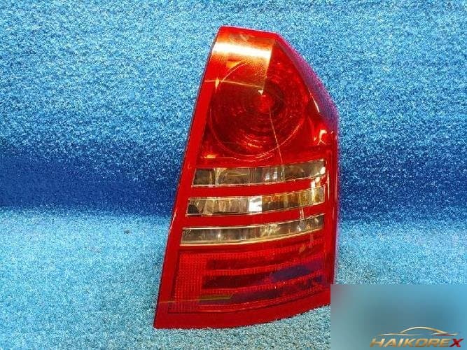 Chrysler 300 2006 — фонарь задний правый, наружный