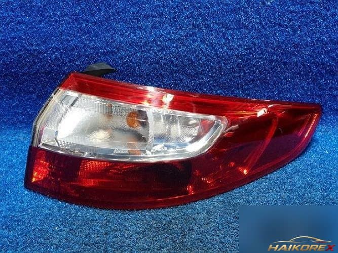 Renault SM3 2012 — фонарь задний правый внешний 4