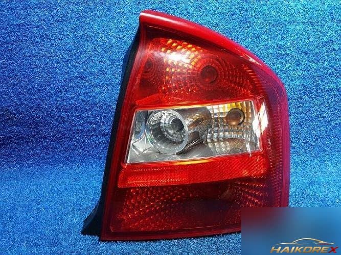 Kia Cerato 2006 — фара задняя правая наружная