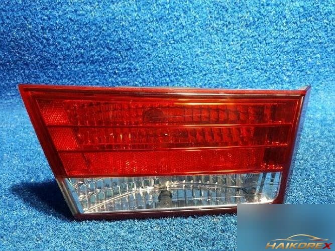 Hyundai Sonata 2007 — фара задняя правая внутренняя 924043K000