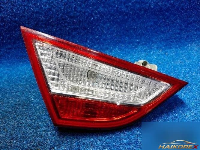Hyundai Sonata 2011 — фонарь задний левый внутренний