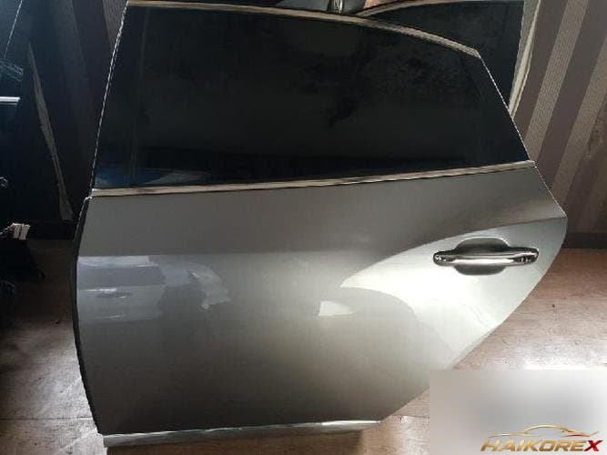 Hyundai Equus 2011 — дверь задняя левая