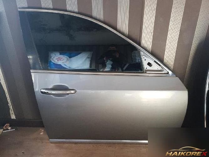 Hyundai Equus 2011 — передняя дверь правая