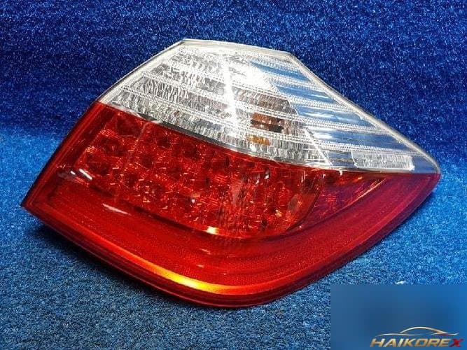 Hyundai Genesis 2010 — фара задняя правая наружная 924023M0