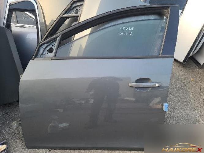 Daewoo Lacetti 2009 — передняя дверь левая