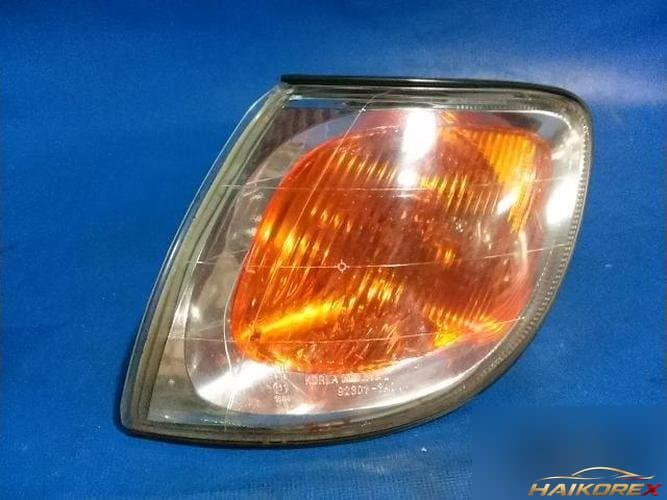 Hyundai Trajet 2005 — сигнальная лампа левая
