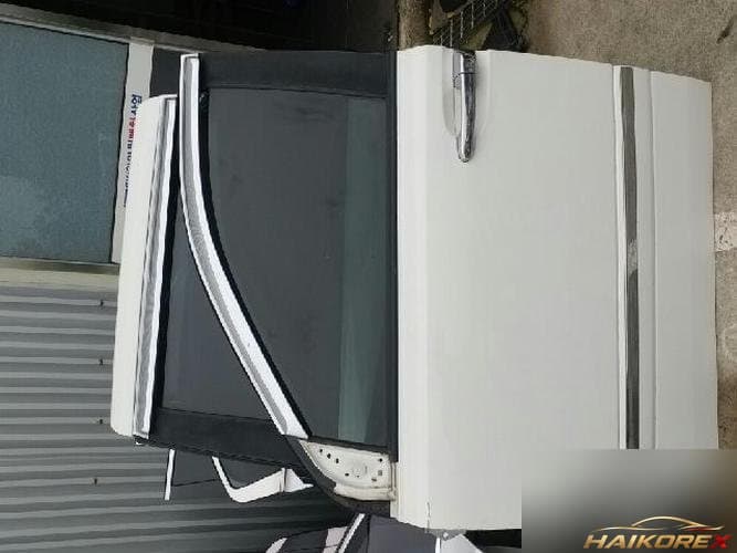 Kia Carnival 2007 — передняя дверь левая