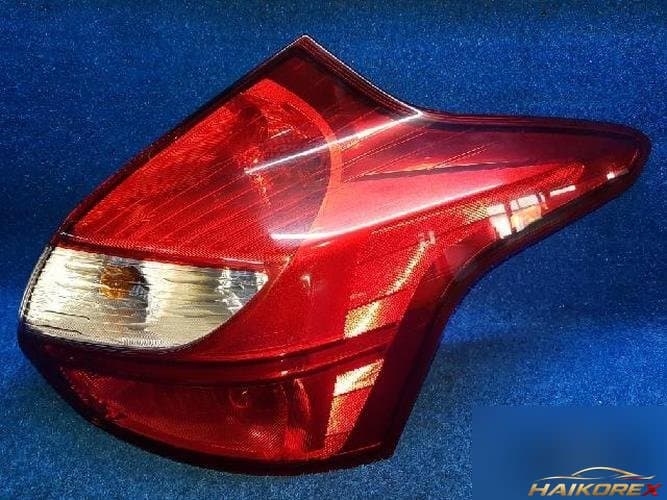 Ford Focus 2012 — фонарь задний правый наружный