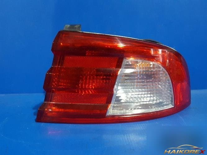 Kia Optima 2002 — фара задняя правая (наружная) 924213C000