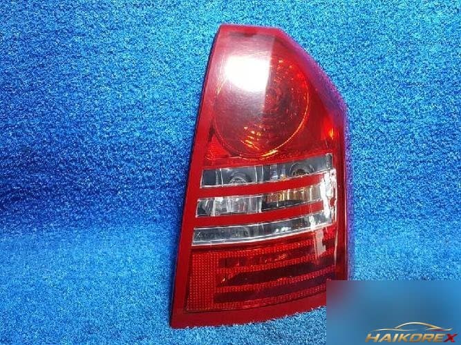 Chrysler 300 2006 — фонарь задний правый наружный