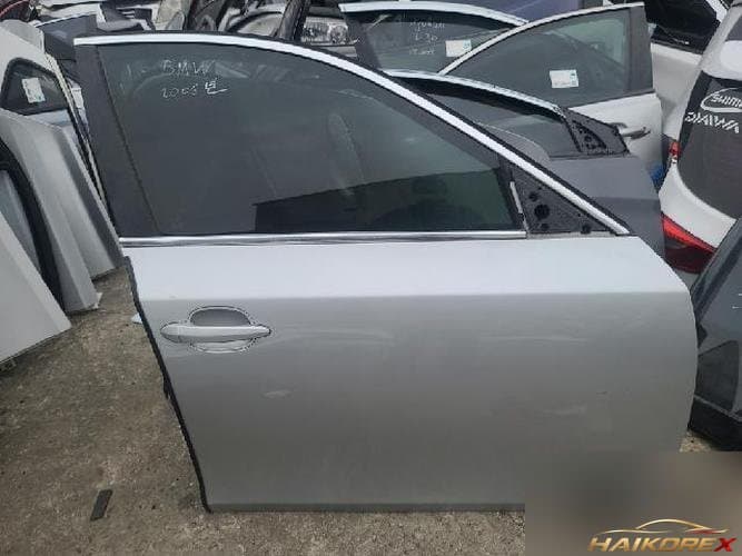 BMW 5 Series 2006 — передняя дверь правая
