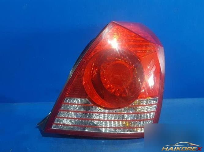 Hyundai Avante 2005 — фара задняя правая (внешняя) 924022D500