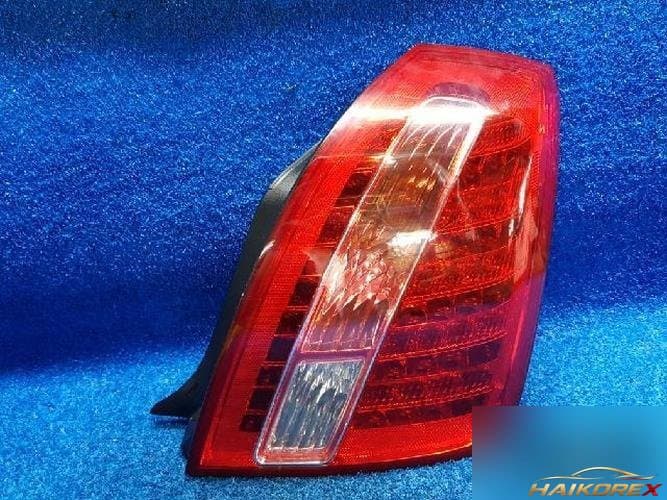 Kia Opirus 2008 — фара задняя правая наружная