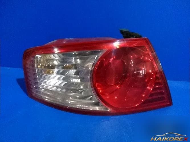 Kia Opirus 2006 — фонарь задний левый наружный 924013F000