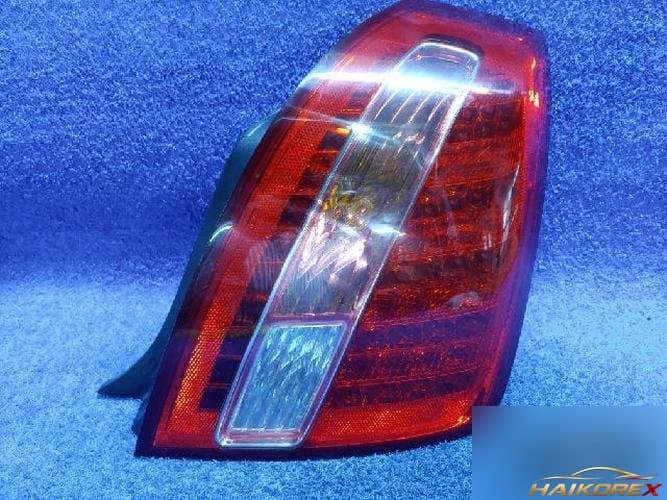 Kia Opirus 2008 — задний фонарь правый наружный