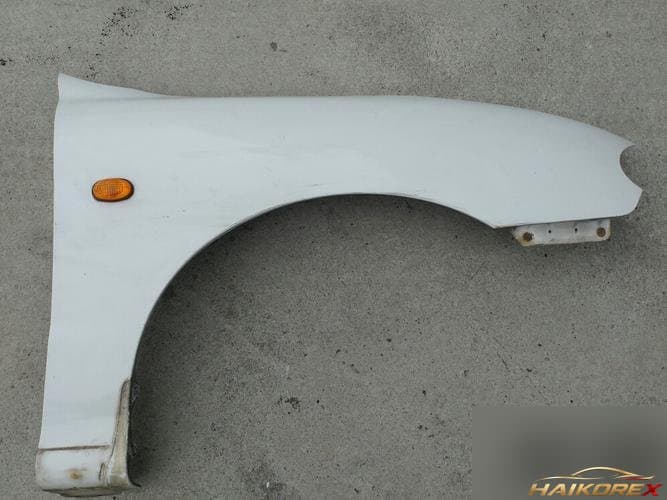 Hyundai Avante 2000 — крыло правое
