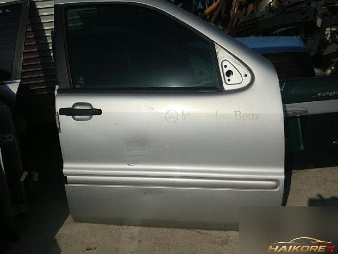 Mercedes-Benz M-Class 2005 — передняя дверь правая