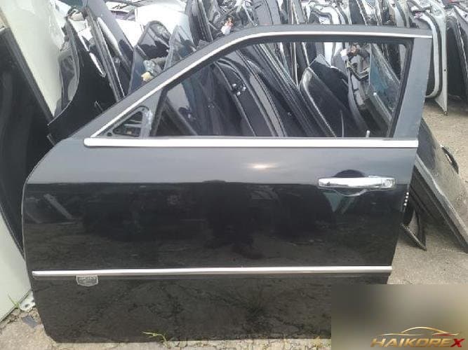Chrysler 300 2008 — передняя дверь левая
