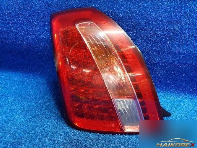 Kia Opirus 2008 — задний фонарь левый наружный