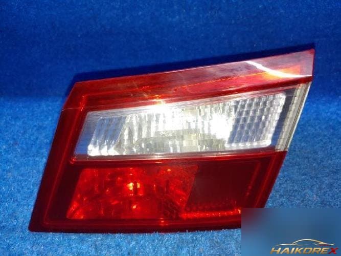 Renault SM5 2011 — задний фонарь правый внутренний 265500030R