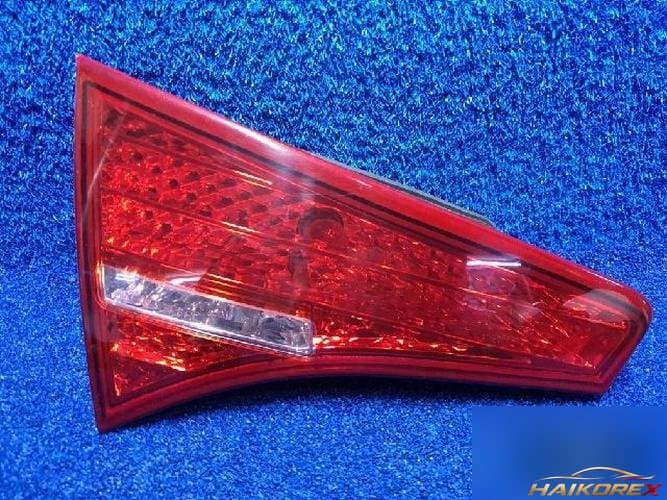 Kia K5 2011 — фонарь задний левый внутренний