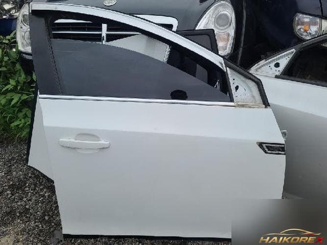 Chevrolet Cruise 2011 — передняя дверь правая
