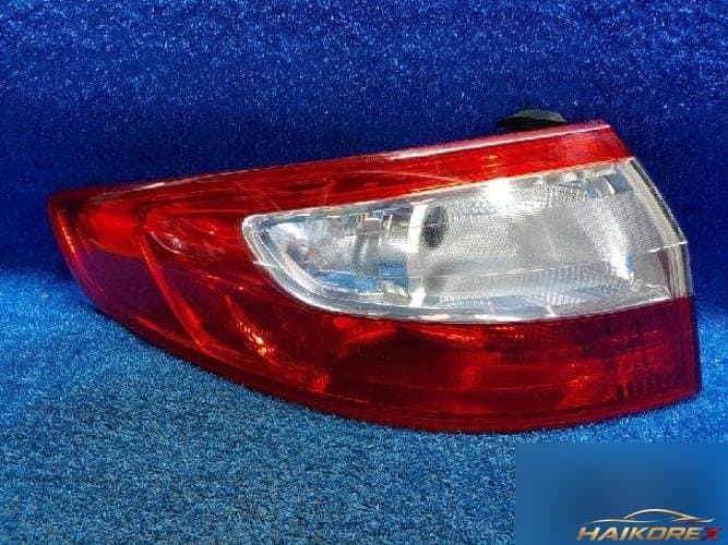 Renault SM3 2011 — задний фонарь левый наружный