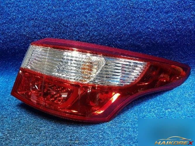 Renault SM5 2010 — задний фонарь правый наружный 10