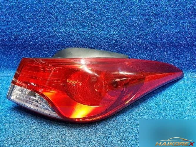Hyundai Avante 2012 — фара задняя правая наружная