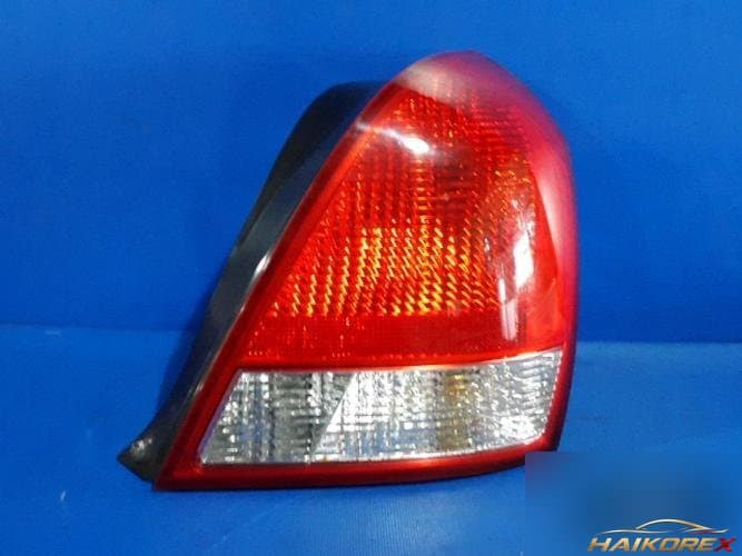 Hyundai Avante 2002 — фара задняя правая (наружная)