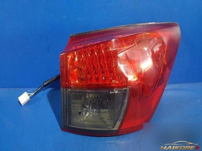 Lexus IS 2007 — задний фонарь правый наружный
