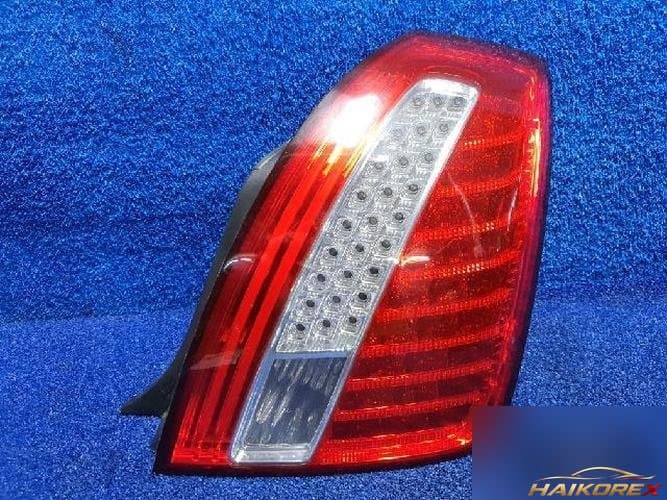 Kia Opirus 2010 — задний фонарь правый наружный