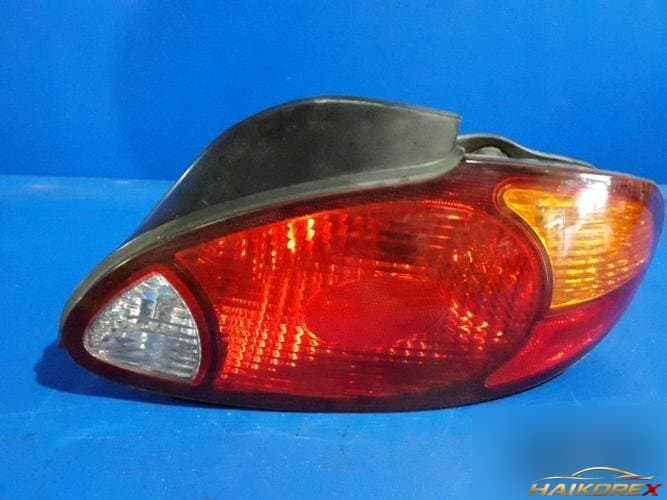 Hyundai Avante 2000 — фара задняя правая наружная 3