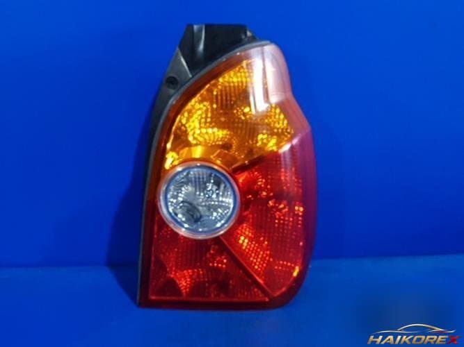 Hyundai Terracan 2002 — фара задняя правая 92402H1010