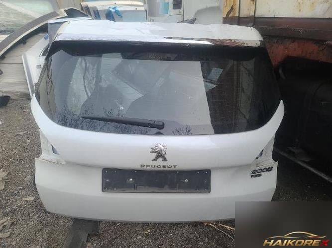 Peugeot 2008 2016 — крышка багажника