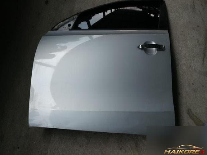 Hyundai i30 2010 — передняя дверь левая