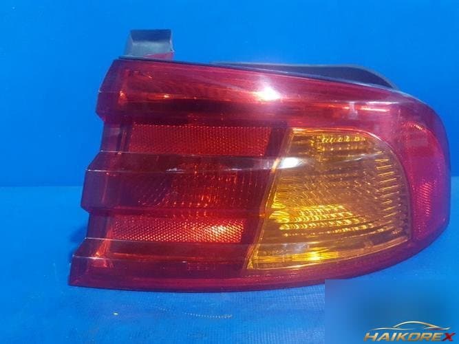 Kia Optima 2002 — фонарь задний правый 924213C000