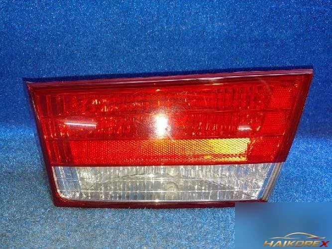 Hyundai Sonata 2006 — фара задняя правая внутренняя 924043K000