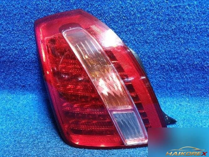 Kia Opirus 2009 — задний фонарь левый наружный